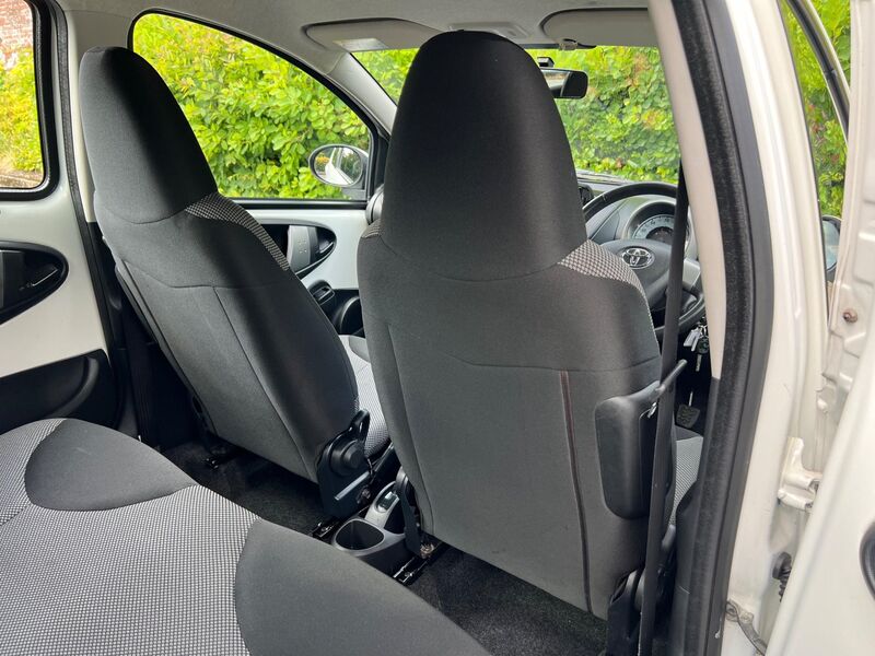 TOYOTA AYGO
