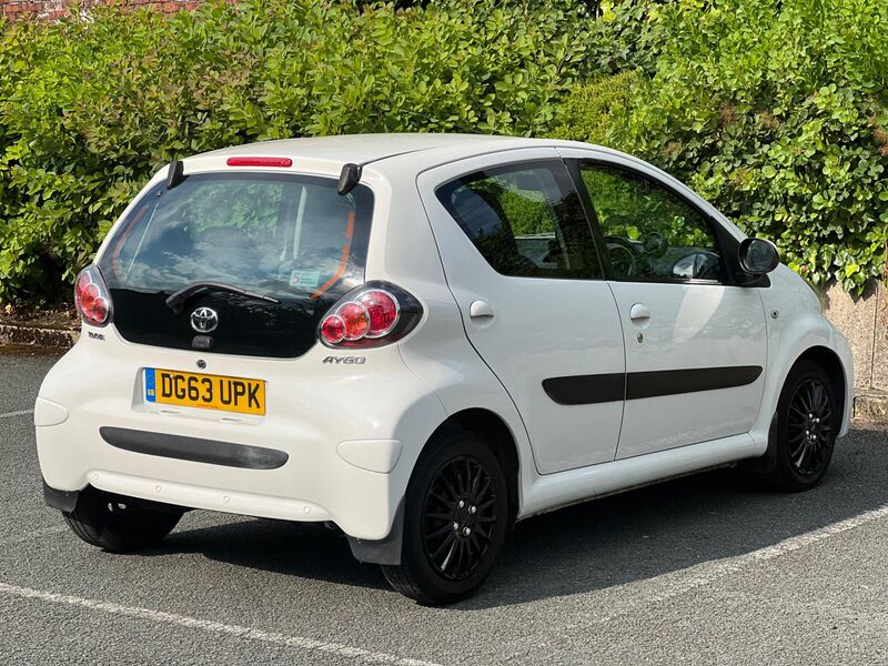TOYOTA AYGO