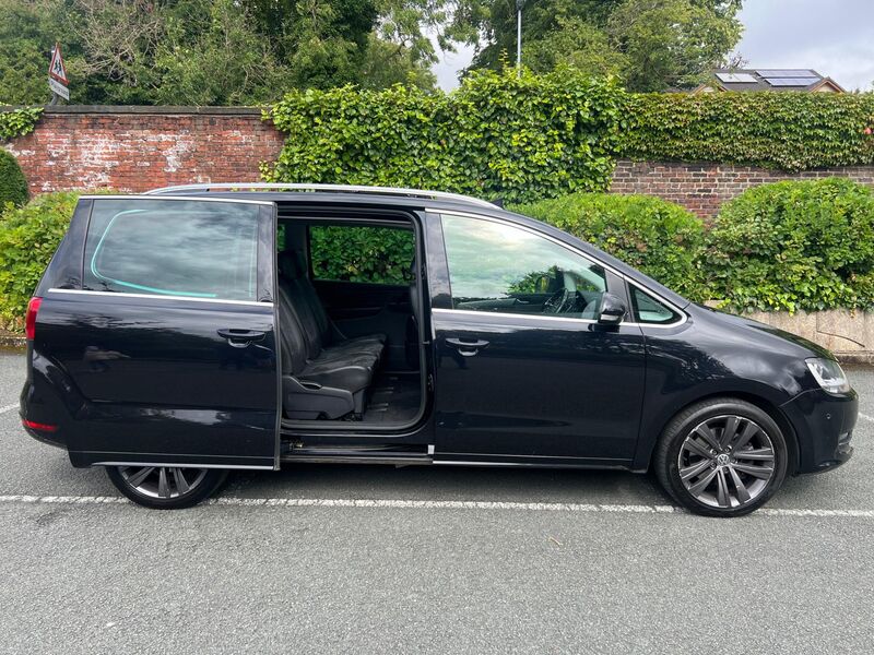 VOLKSWAGEN SHARAN