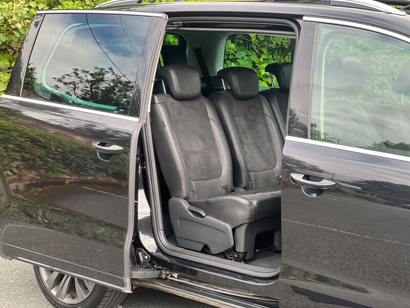 VOLKSWAGEN SHARAN