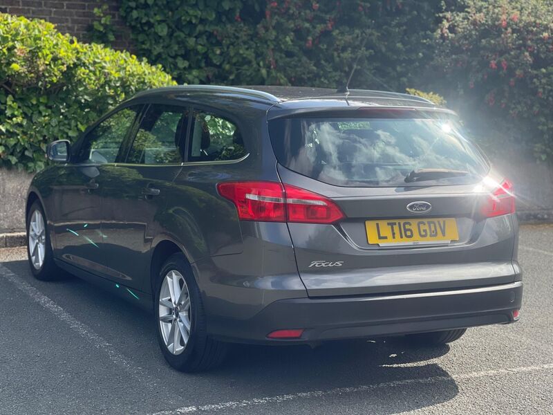 FORD FOCUS