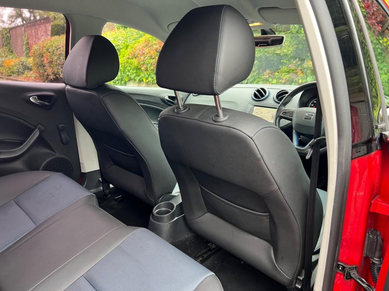 SEAT IBIZA