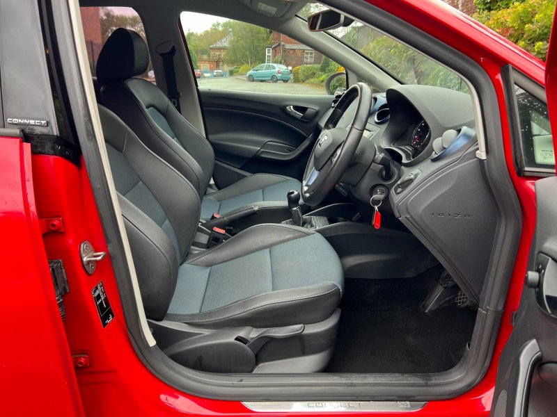 SEAT IBIZA