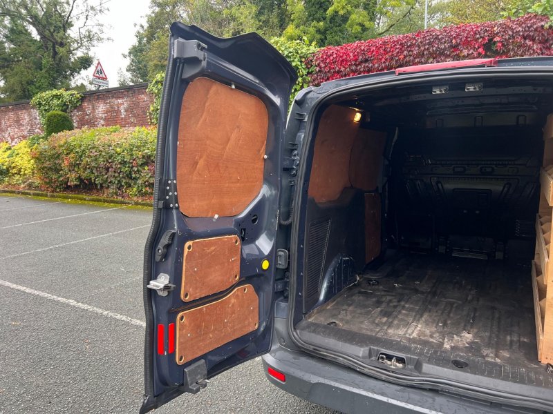 FORD TRANSIT CONNECT