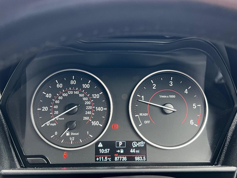 BMW 1 SERIES