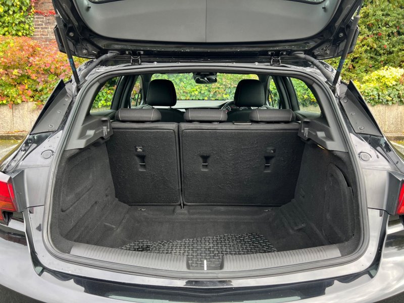 VAUXHALL ASTRA