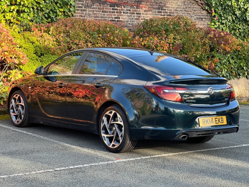 VAUXHALL INSIGNIA