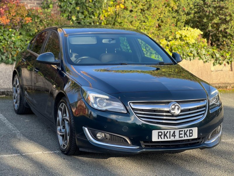 VAUXHALL INSIGNIA