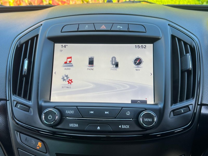 VAUXHALL INSIGNIA