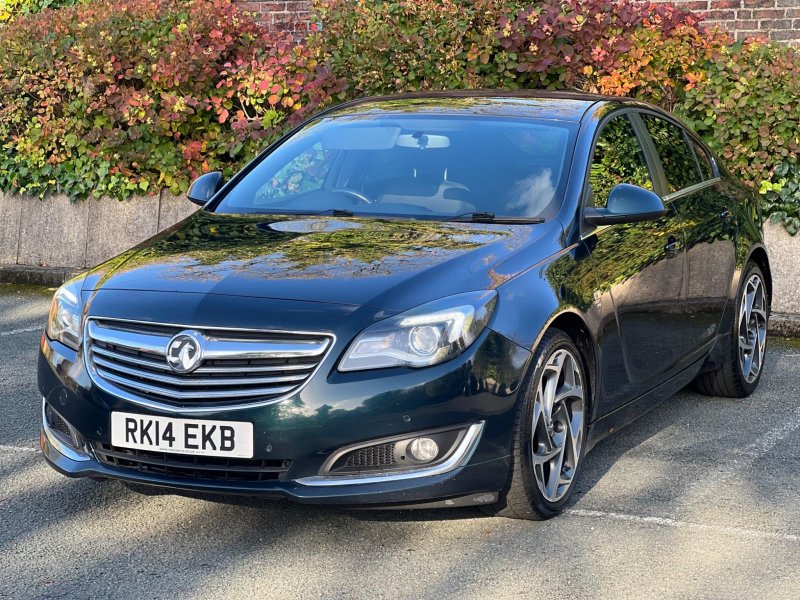VAUXHALL INSIGNIA