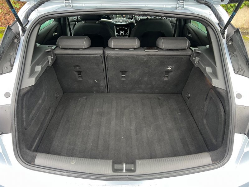 VAUXHALL ASTRA