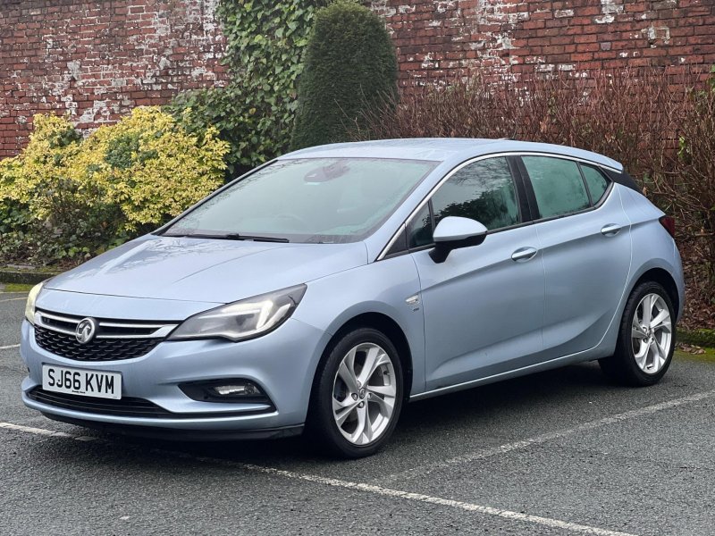 VAUXHALL ASTRA