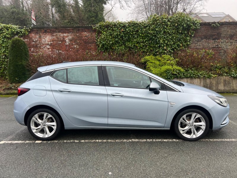 VAUXHALL ASTRA