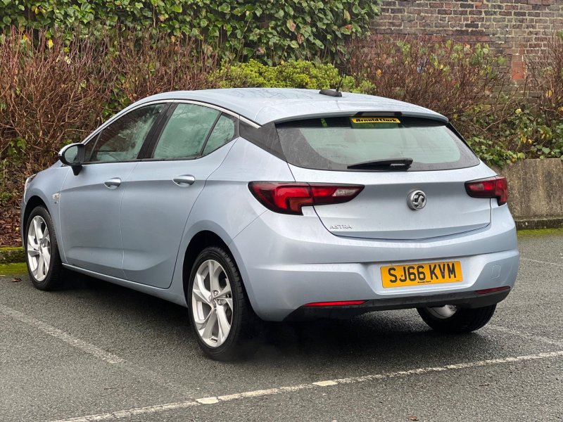 VAUXHALL ASTRA