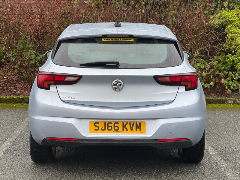 VAUXHALL ASTRA