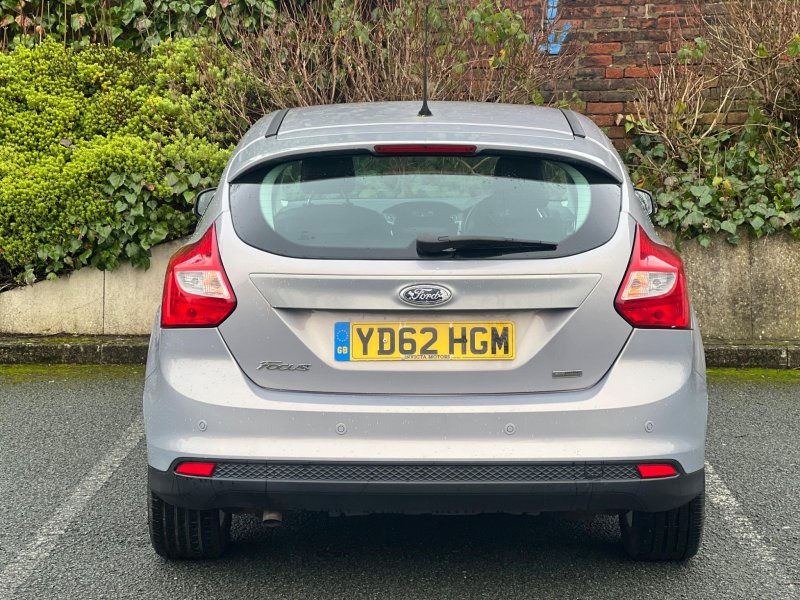 FORD FOCUS