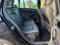 VOLKSWAGEN GOLF SV