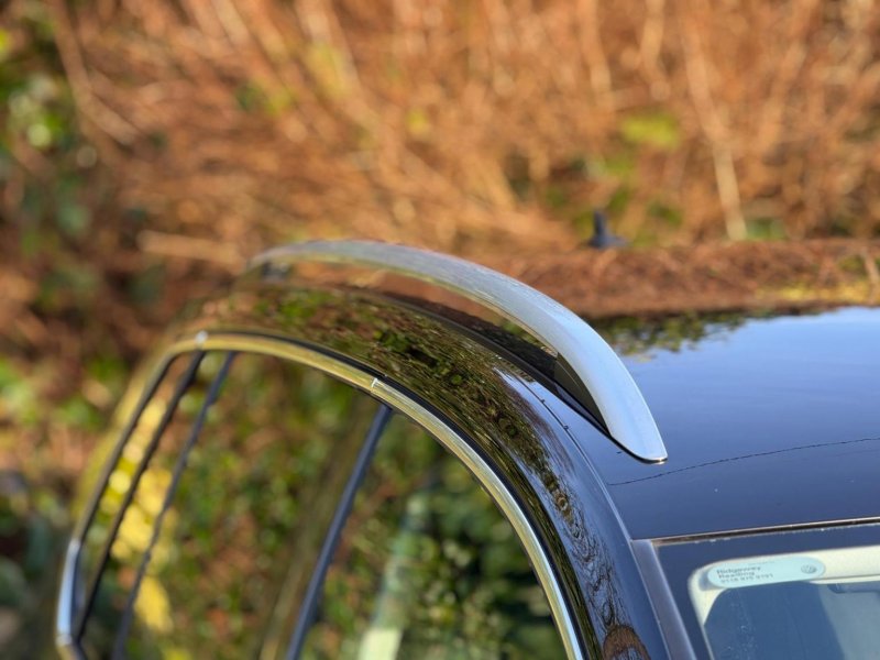 VOLKSWAGEN GOLF SV