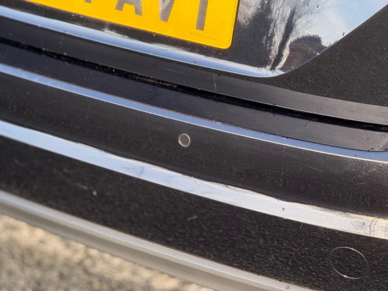 VOLKSWAGEN GOLF SV