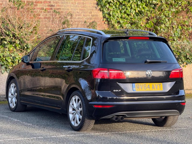 VOLKSWAGEN GOLF SV