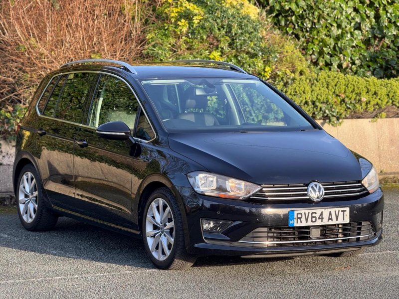 VOLKSWAGEN GOLF SV