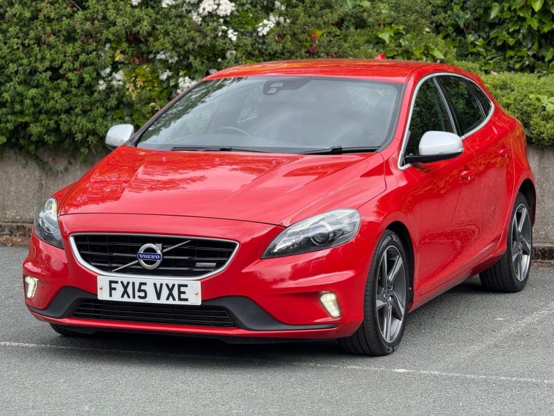 VOLVO V40