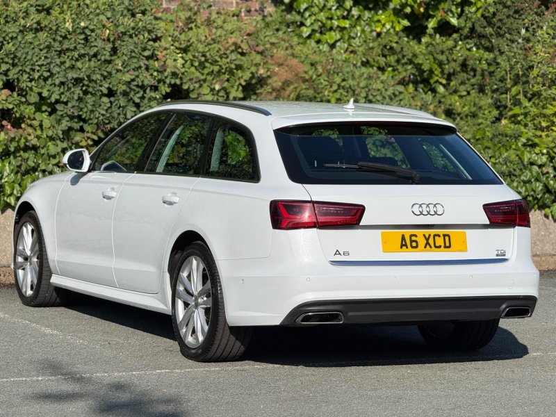 AUDI A6 AVANT